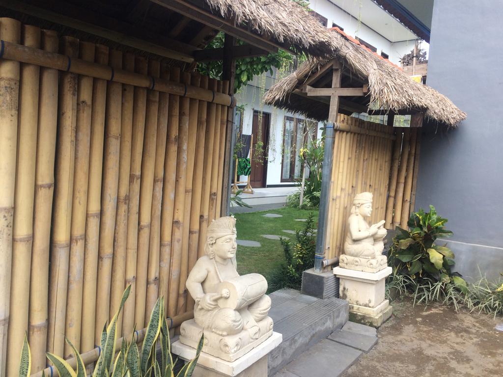บาหลี ฟูลมูน เกสต์เฮาส์ ชังกู ภายนอก รูปภาพ
